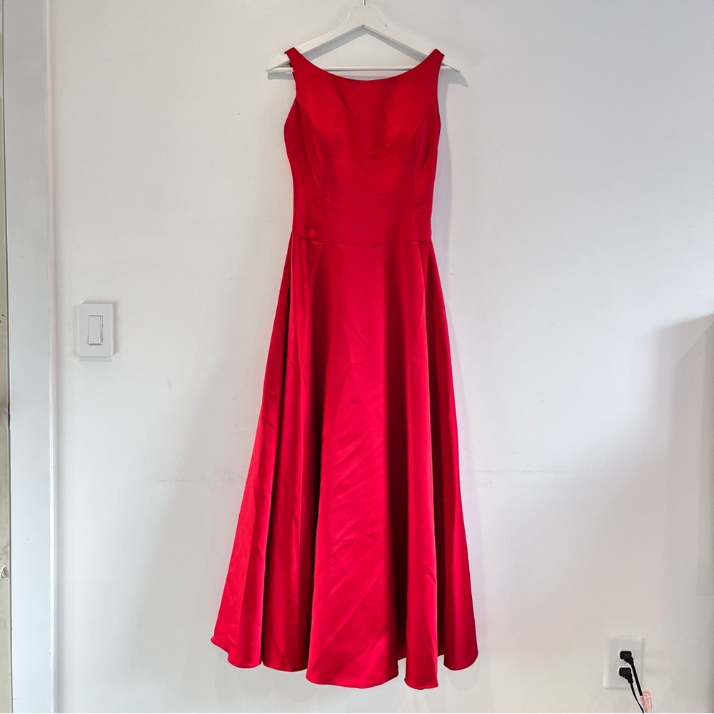 Watters And Watters Bright Red Formal High Neck Bridesmaid Dress Gown Size 4